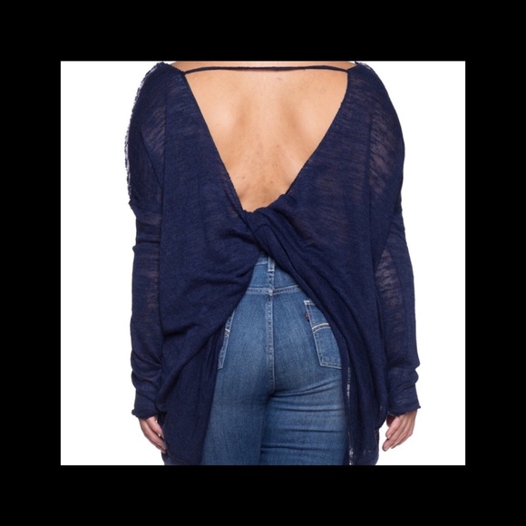 ➕ twist back top - Picture 3 of 5